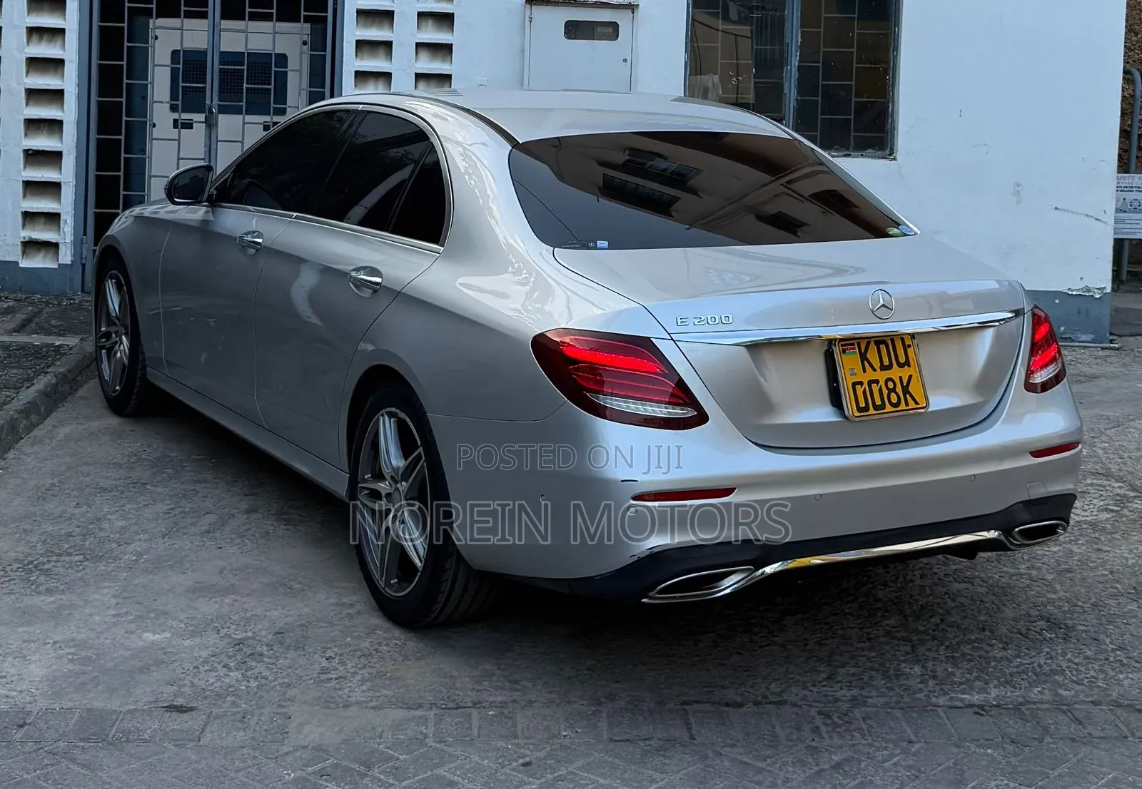 Mercedes-Benz E200 2017 Silver