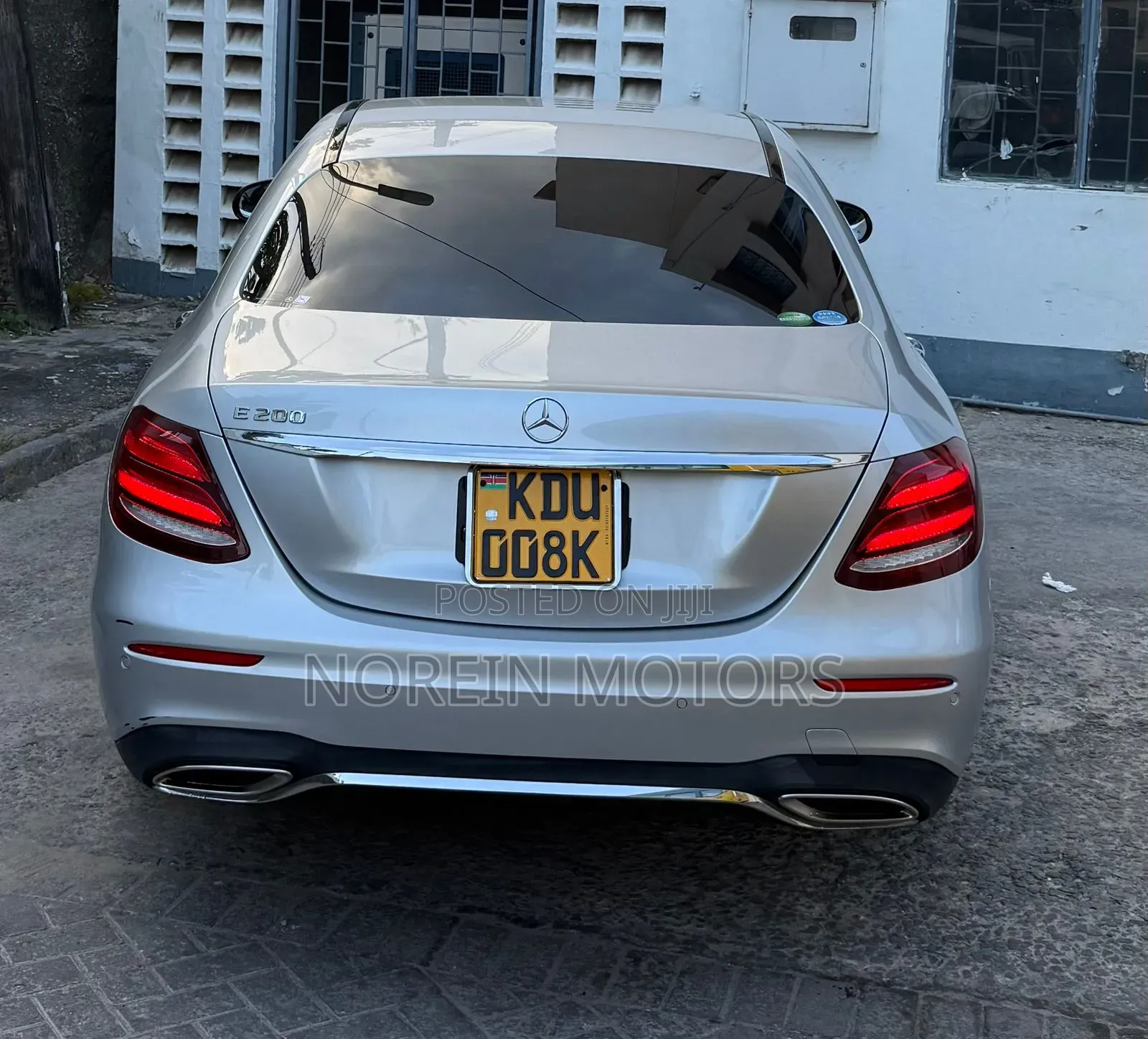 Mercedes-Benz E200 2017 Silver