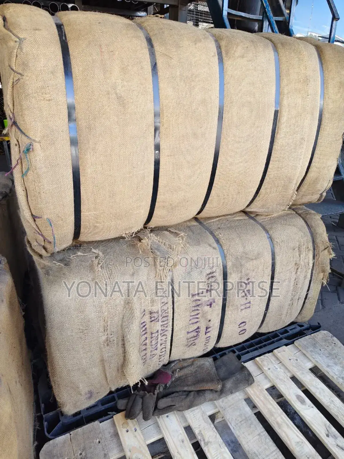 Hessian Cloth Roll 5oz Available (457m)