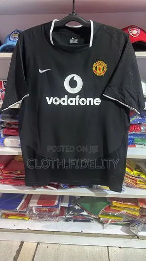 Manchester United Away 2003-2004 Retro Jersey.( Vodafone)