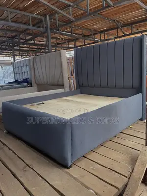 5x6 Sophisticated Grey Upholstered Platform Bed
