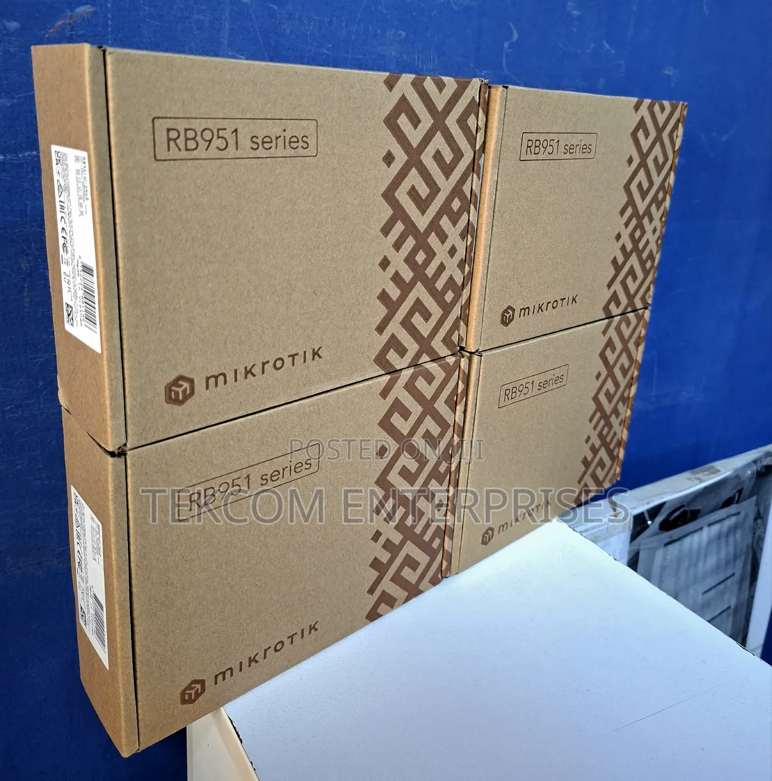 Rb951ui-2hnd Mikrotik// Wireless Router Rb951