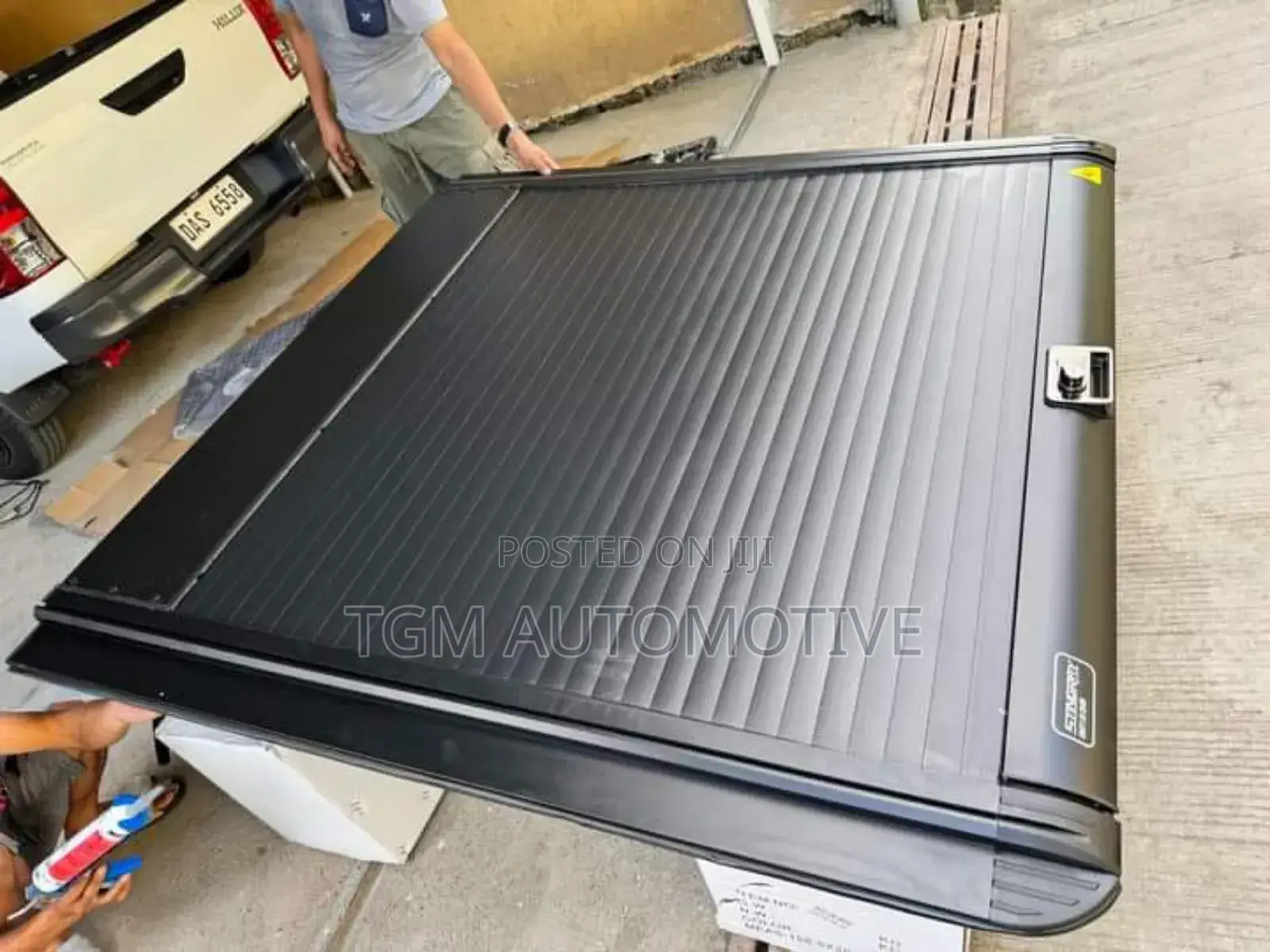 Roller Shutter Hilux Revo Rocco