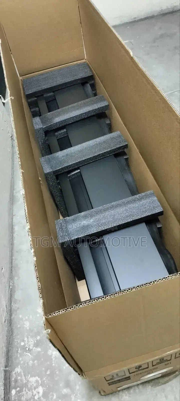 Roller Shutter Hilux Revo Rocco
