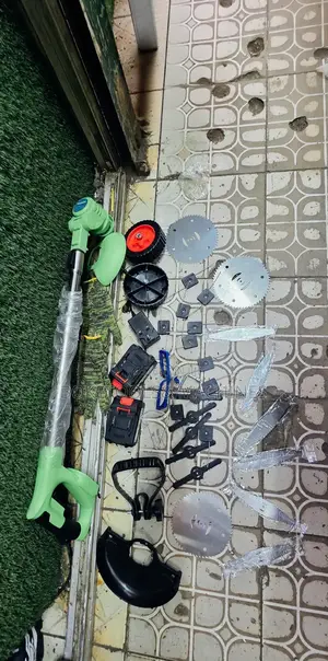 Makita Cordless Brush Cutter