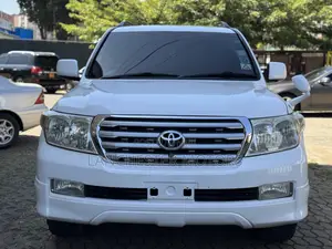 Toyota Land Cruiser 2008 White