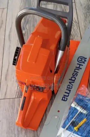Brand New Husqvarna Powersaw