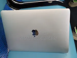 Laptop Apple MacBook Pro 2017 8GB Intel Core I5 SSD 256GB