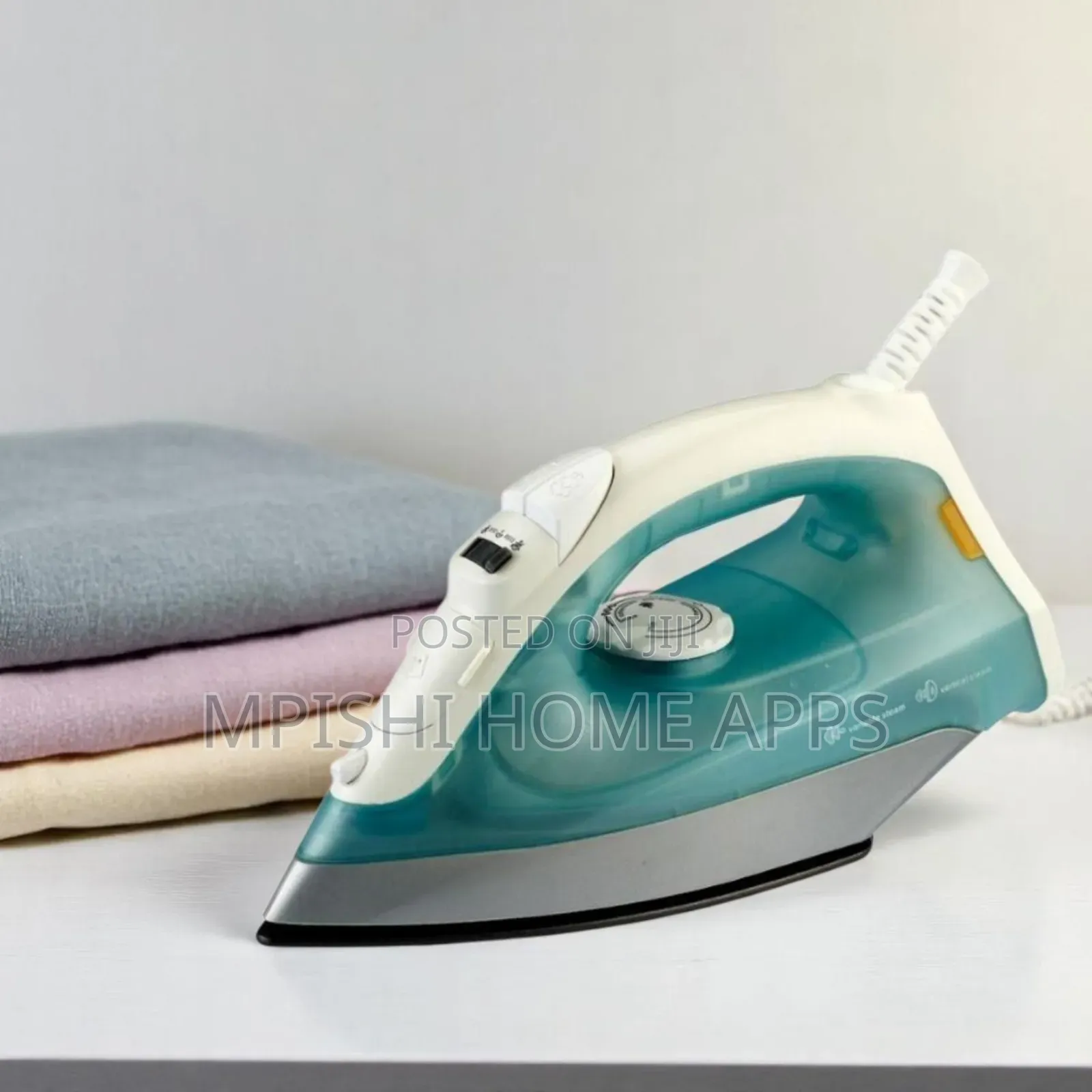 Green and White Steam Iron - Rm/306
