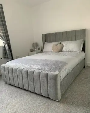 5x6 Elegantly Chic Built Grey Upholstered Bed