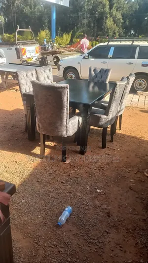Glossy Walnut 6-Seater Dinning Table Set