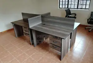 Modern 4way Working Station