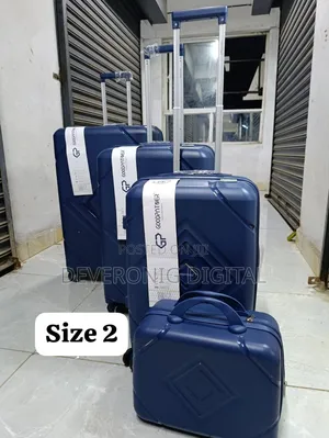 *4 in 1 Luxurious Unbreakable Suitcase