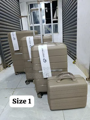 *4 in 1 Luxurious Unbreakable Suitcase