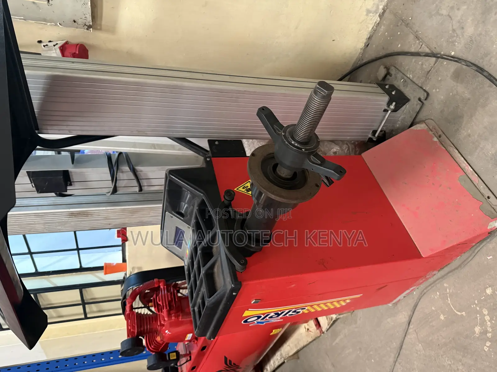 High Level Wheel Balancer Machine (Second Type)