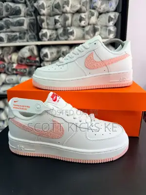 Nike Airforce Valentine