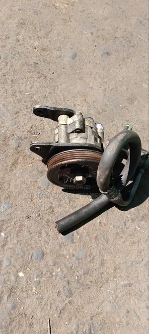 Nissan Hardbody Yd25 Power Steering Pumps.