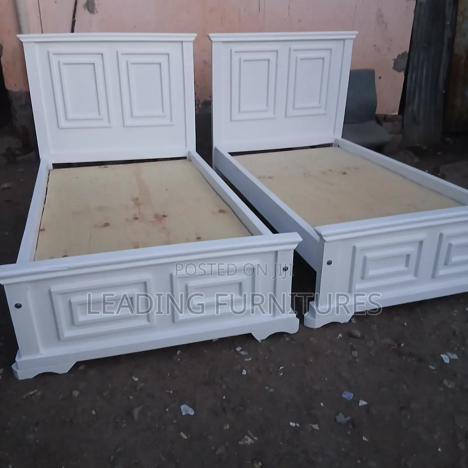 4x6 Mordan Bed