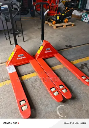 Hydraulic Pallet Truck (3t -3000kgs)