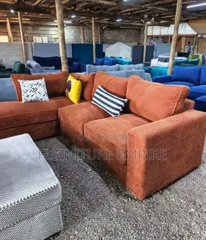 Discoverable Classy 6 Seater L Seat