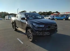 Toyota Hilux 2022 Black