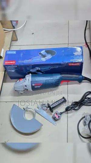 Bosch GWS 2200 Professional Angle Grinder.