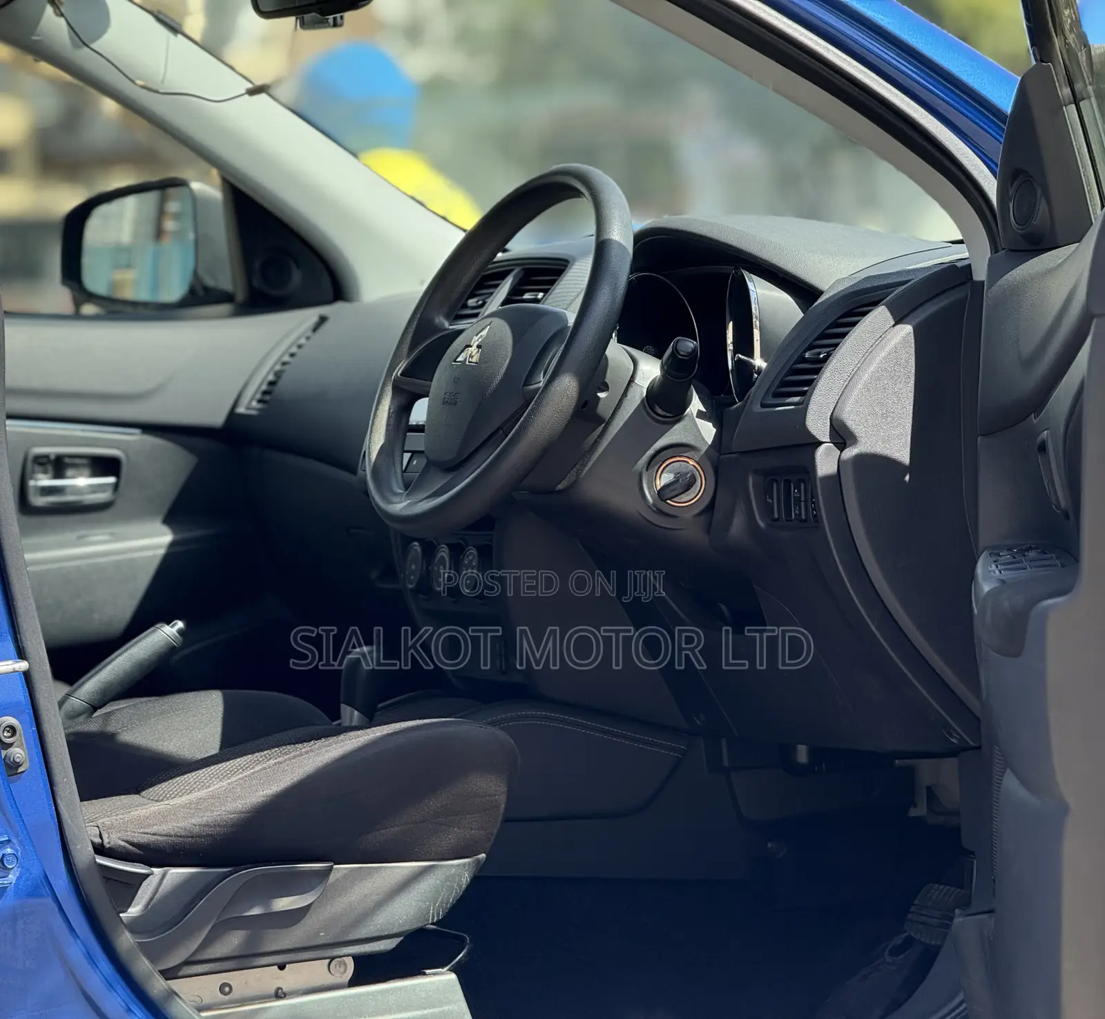 Mitsubishi RVR 2018 Blue