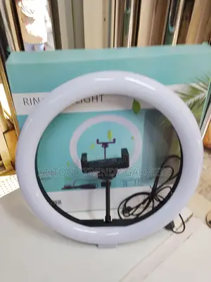 Professional 12 Inch Ring Light With Stand For Vlogging