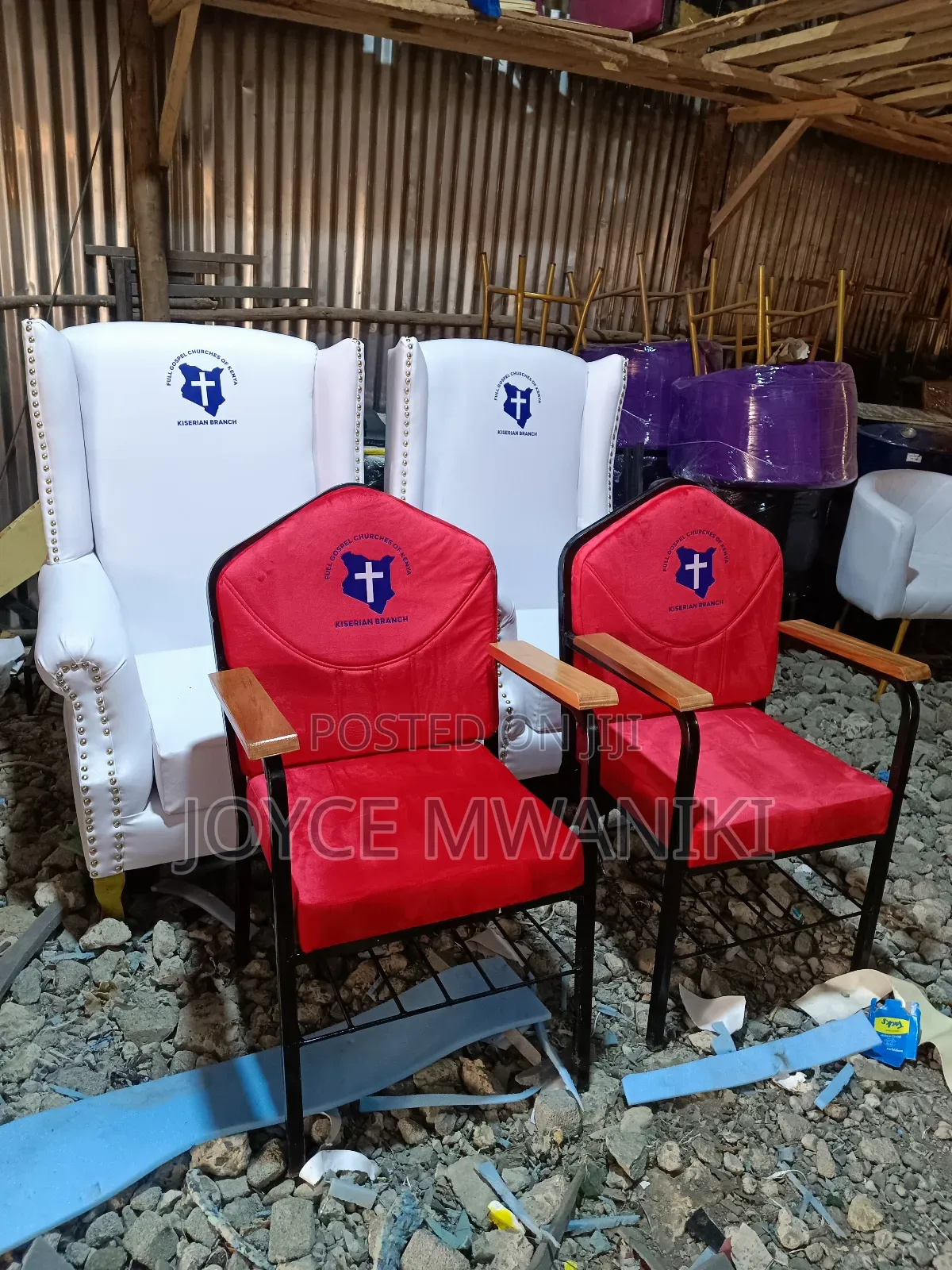 4 Alter Chairs 2 White, 2 Red 