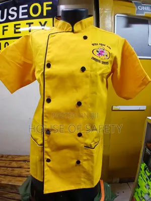 Polyester and Cotton Blend Fabric Chef Coats in Yellow