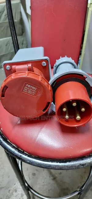 Industrial Socket 63 Amps 4 Pin