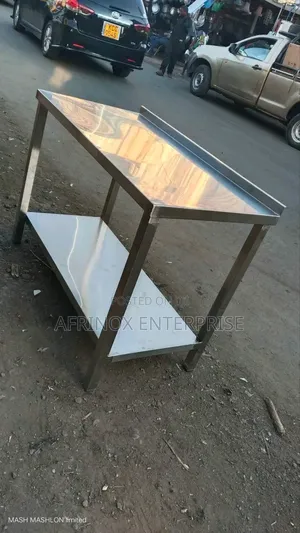 Hygienic Stainless Steel Working Table for Kitchen and Hotels