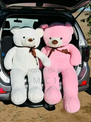 Giant Hug Teddy Bear 140cm