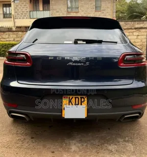 Porsche Macan S 2015 Blue