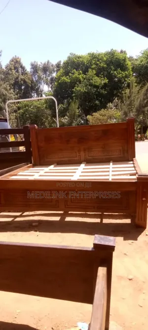 Walnut Creek Beds 6*6 King Sized