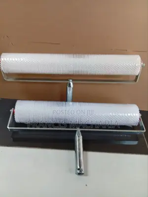Spike Roller