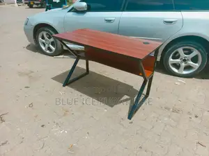 New Modern Office Table