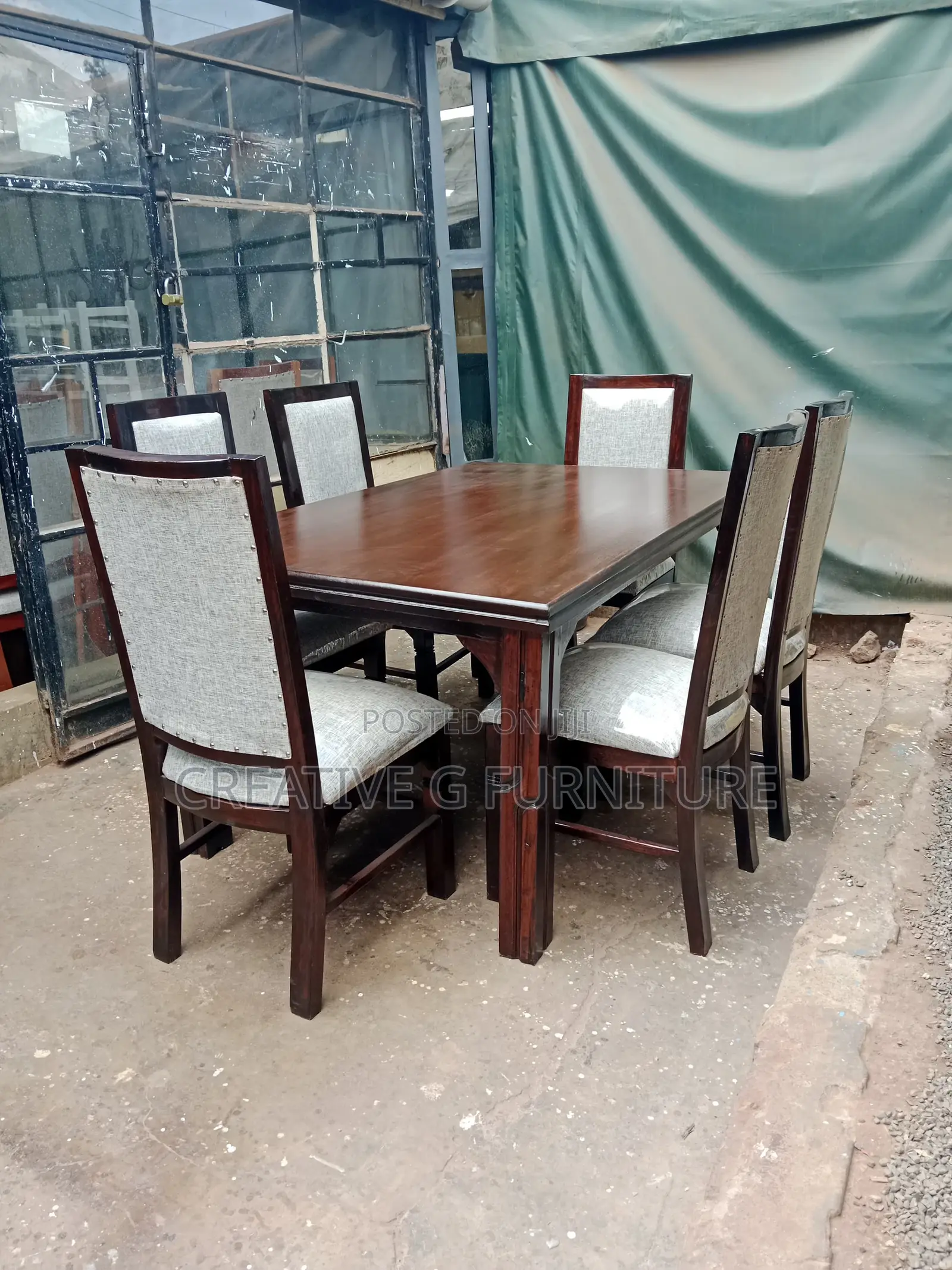 High-End First-Class Dining Table*
