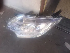 Mitsubish L200 Headlight Zenon Ex Japan 