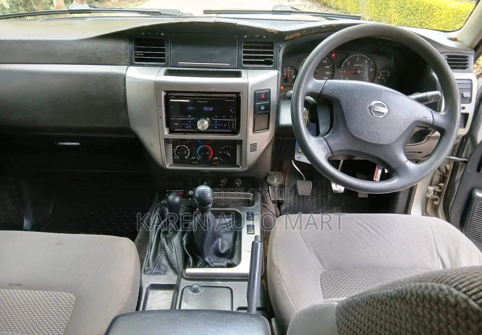 Nissan Patrol 2010 Silver