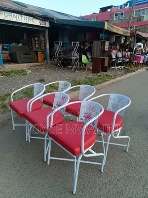 Antique White Coated Restaurant Chairs With Red Cushion 