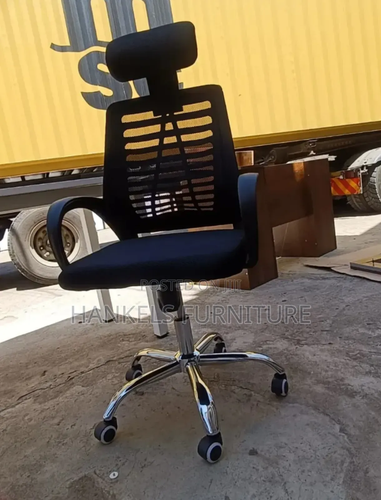 Ergonomic Headrest Office Chair – Full Back Support