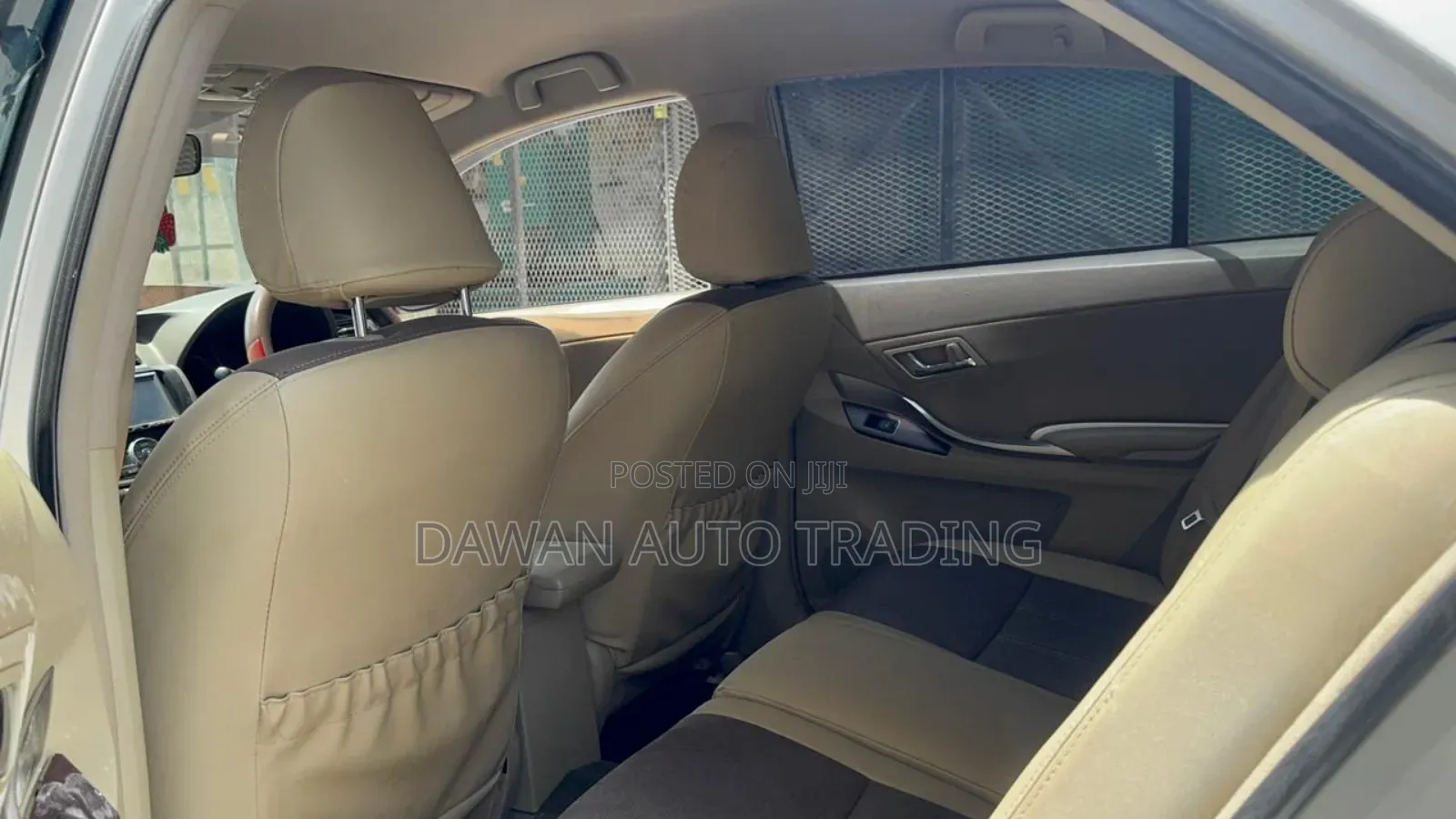 Toyota Premio 2013 Silver