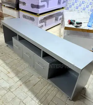 Executive 5.5fts Modern Design Tv Stand