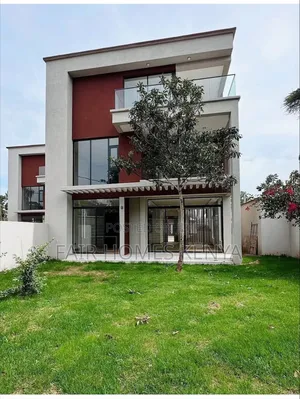 5bdrm Townhouse/Terrace in Lavington Green for sale