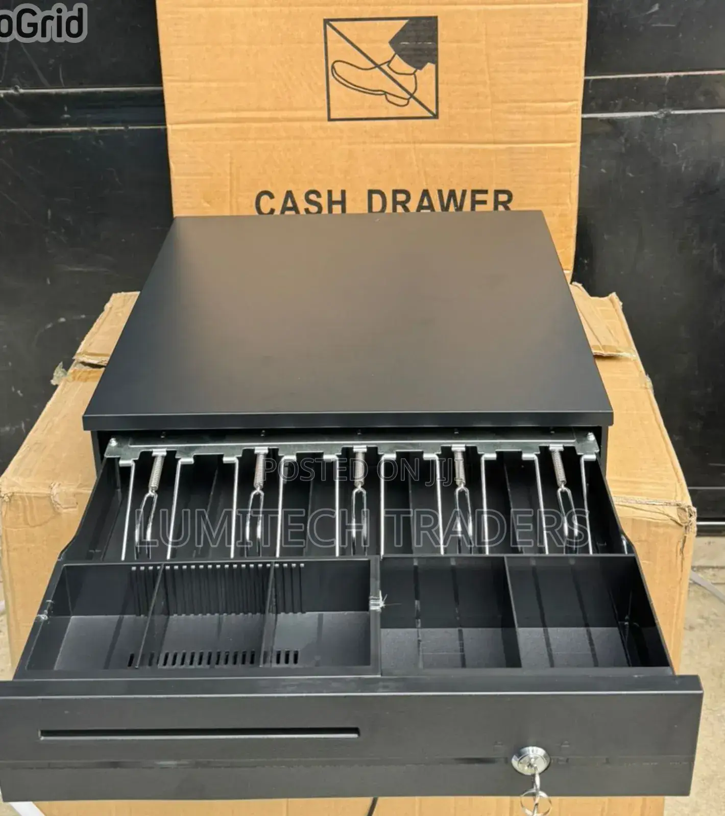 Automatic Cash Drawer With 5 Slots and Key Lock