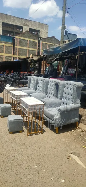 Pedicure Seats And Manicure Tables