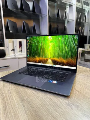 Laptop Huawei Matebook D 15 16GB Intel Core i5 SSD 512GB