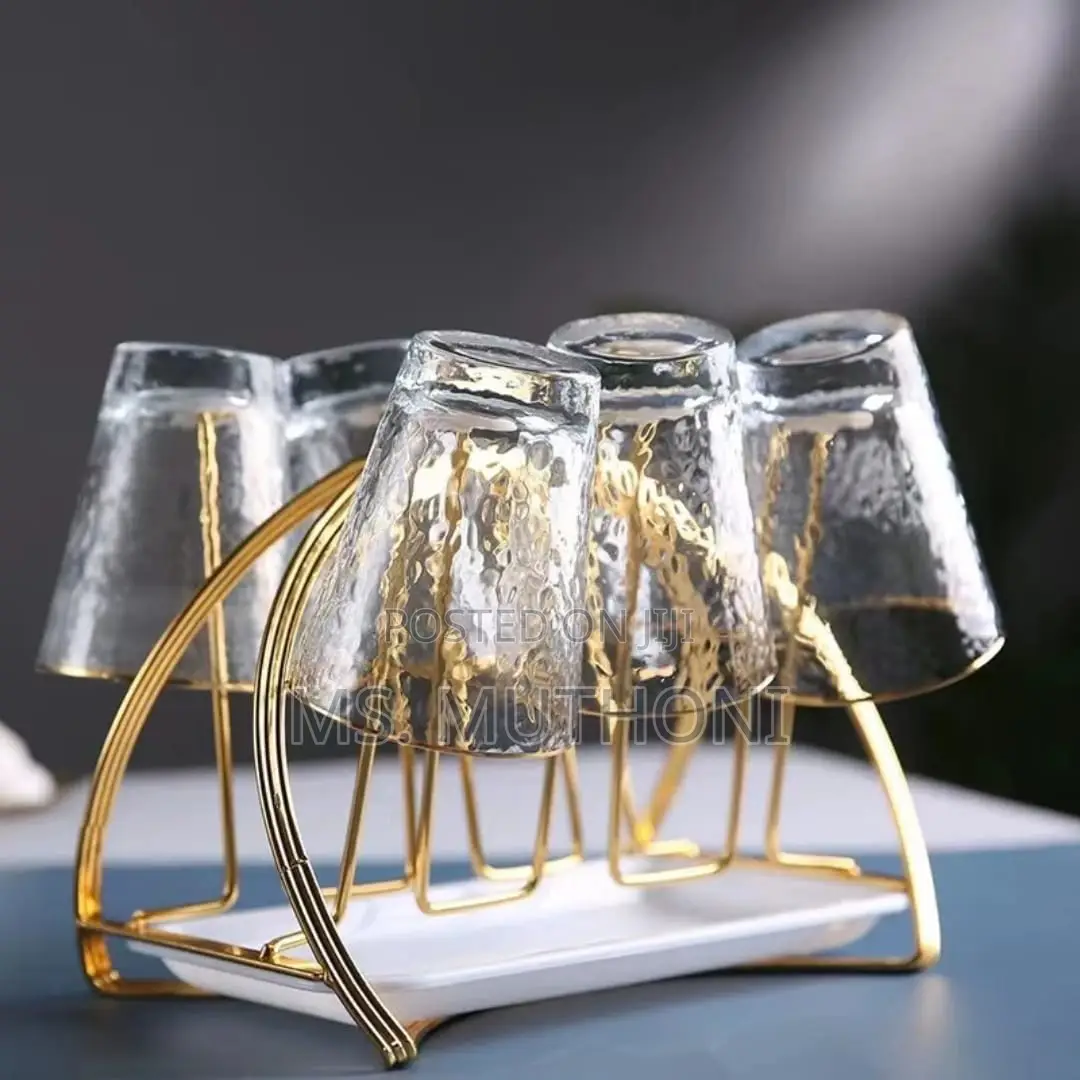 *New Glass/ Water Cup Rack With a Drain Dish