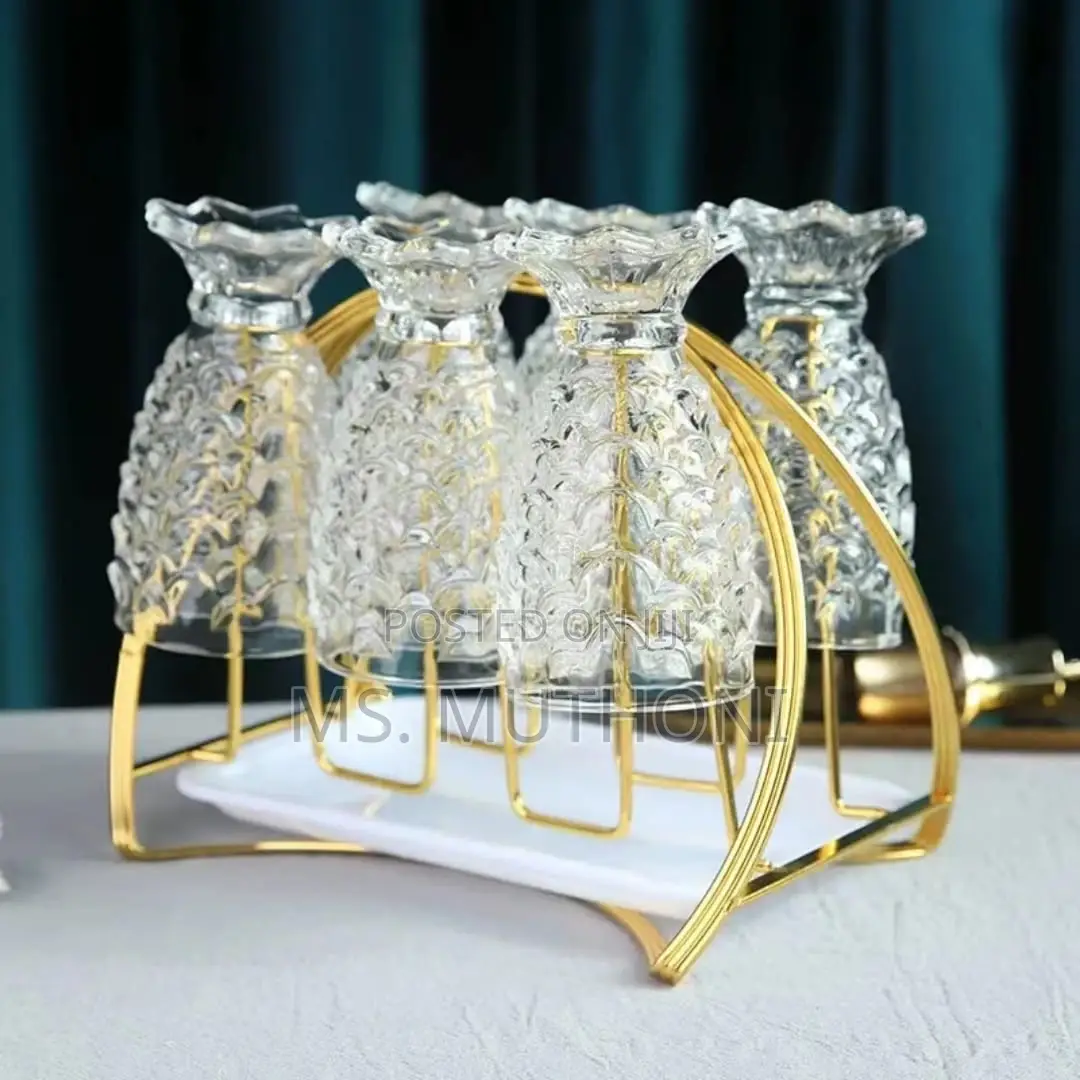*New Glass/ Water Cup Rack With a Drain Dish